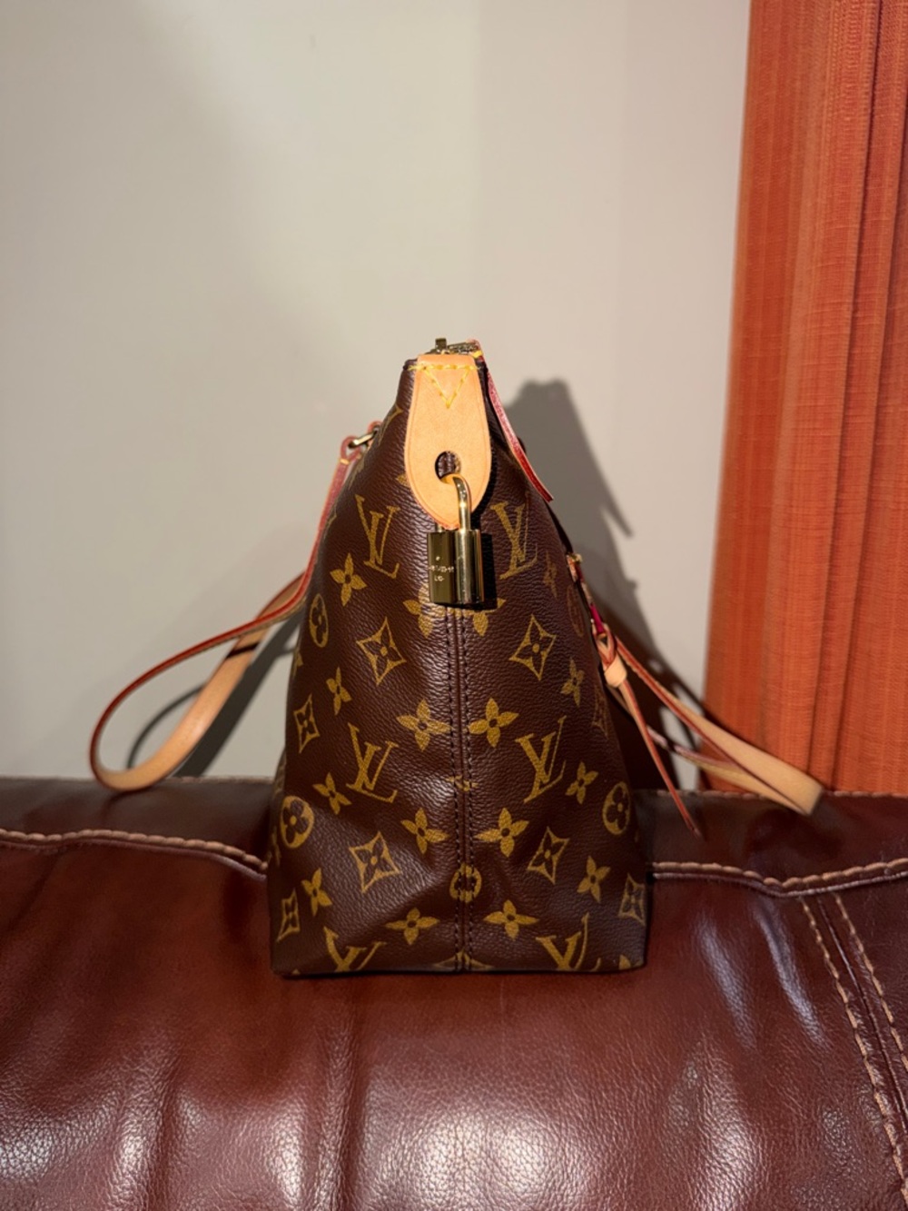 ‼️Authentic Louis Vuitton Lena PM Monogram Tote Shoulder Bag - Picture 5 of 15